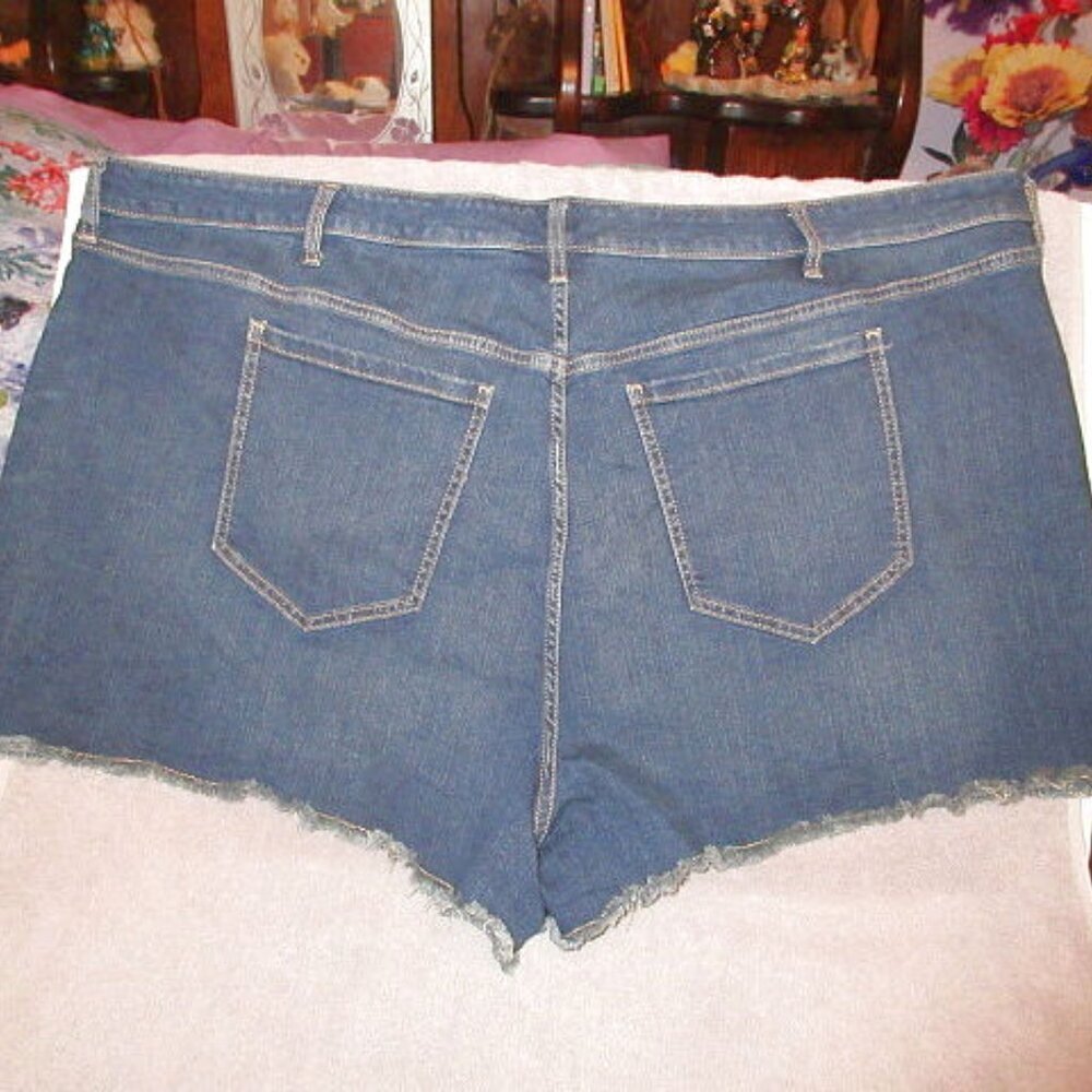 Torrid Micro Mini Jean Shorts Plus Size 30 High Rise Stretch Denim Cut Off Jorts - Picture 6 of 10